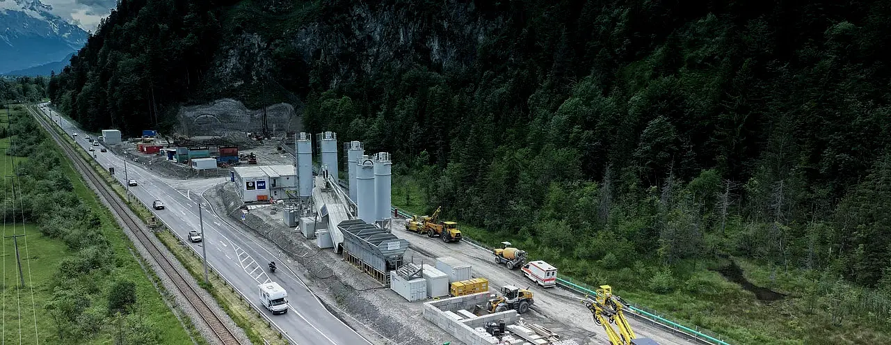 Vogelperspektive des Tunnels.