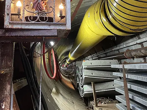 Ein Tunnel von innen.