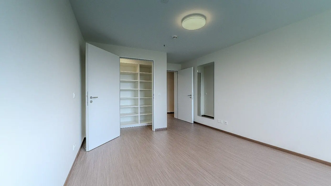 Ein renoviertes Zimmer.