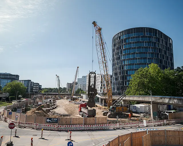 Eine Baustelle in innerstädtischer Lage. 