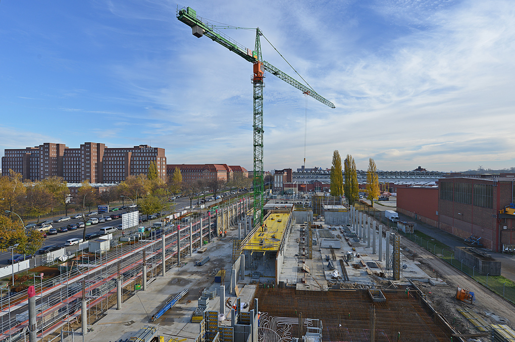 Nefzger car dealership, Berlin-Spandau